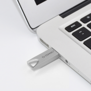 Flash disk USB Premium Q-CONNECT 2.0 32 GB